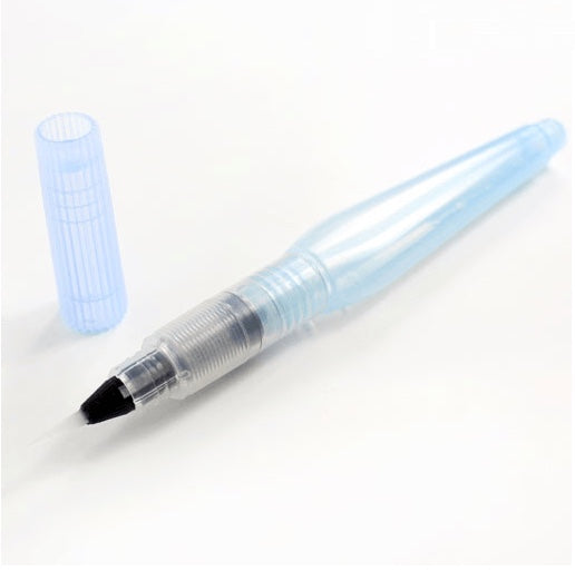 Aqua outlet brush pentel